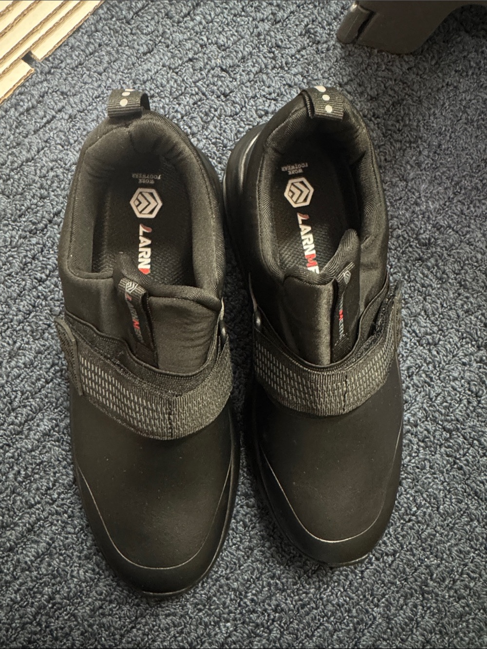 LarnMern non slip work shoes
